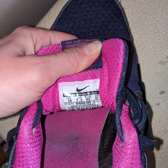 Purple and Blue Nikes - Picture 5 of 6